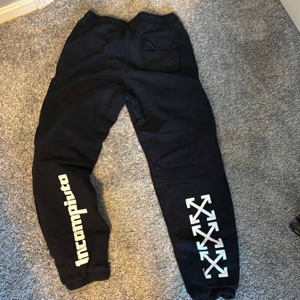 Off White Sweatpants - image 5